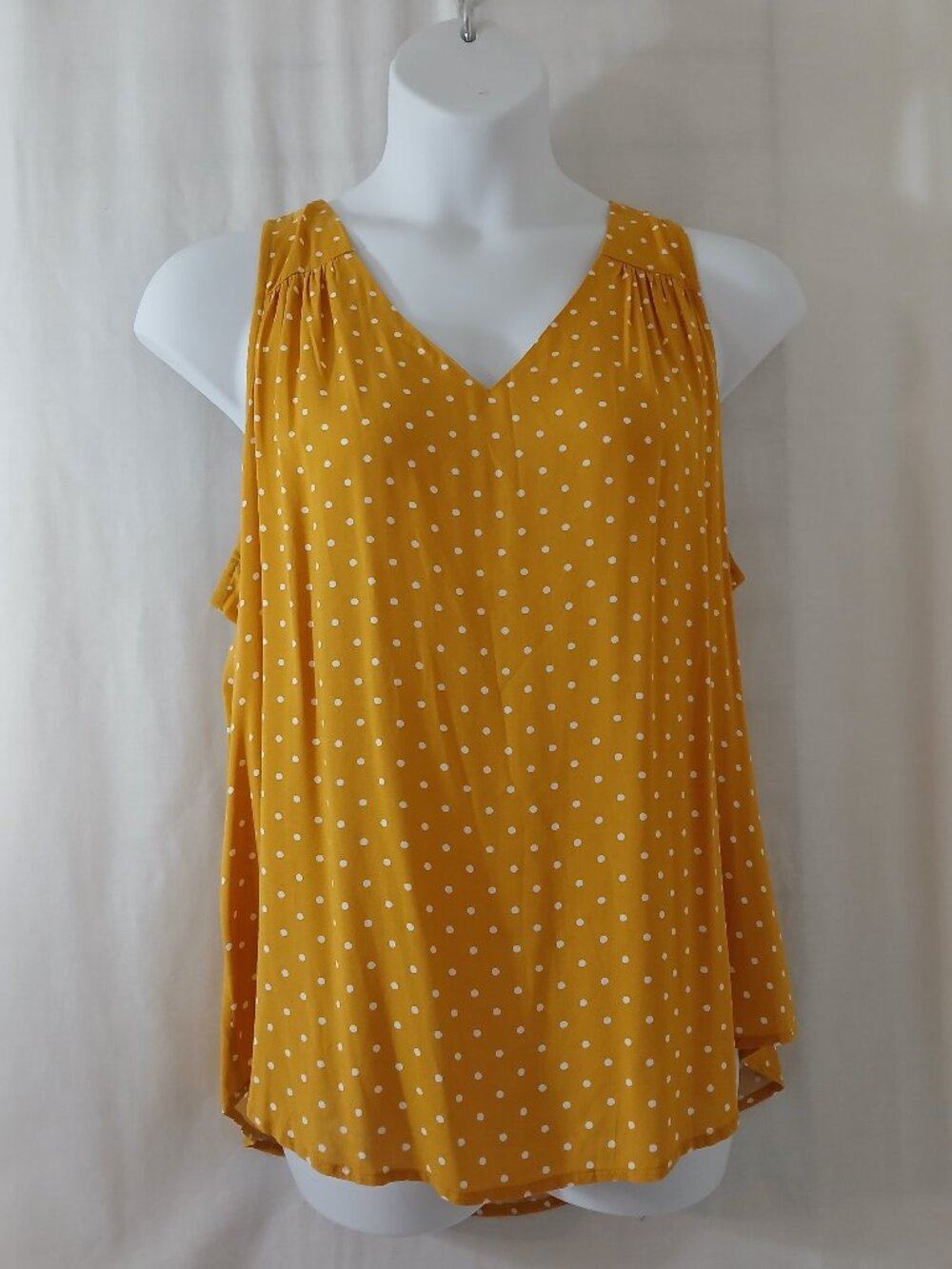 Old Navy Yellow (Gold) Dot Floating Tank - Size XL  NEW With Tags